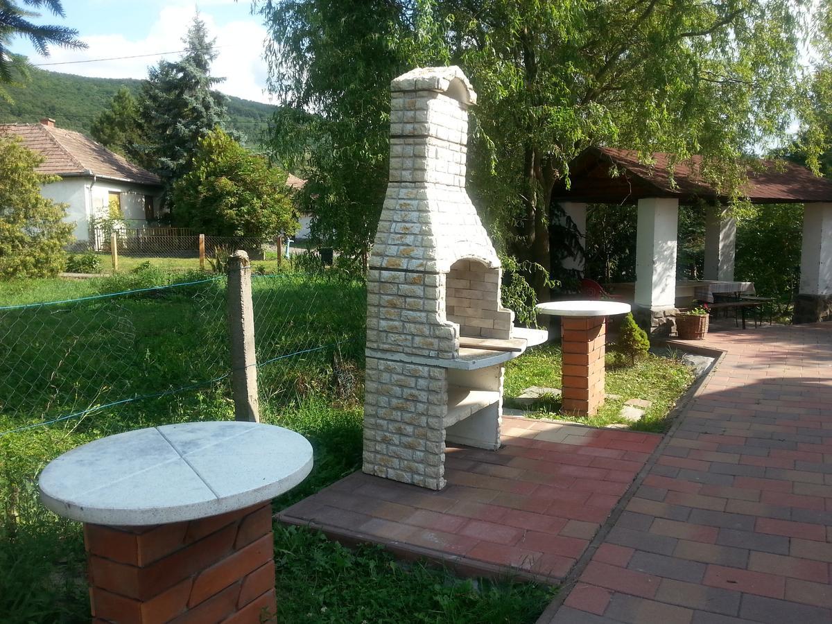 Felso Fogado Bed & Breakfast Felsotold Exterior photo